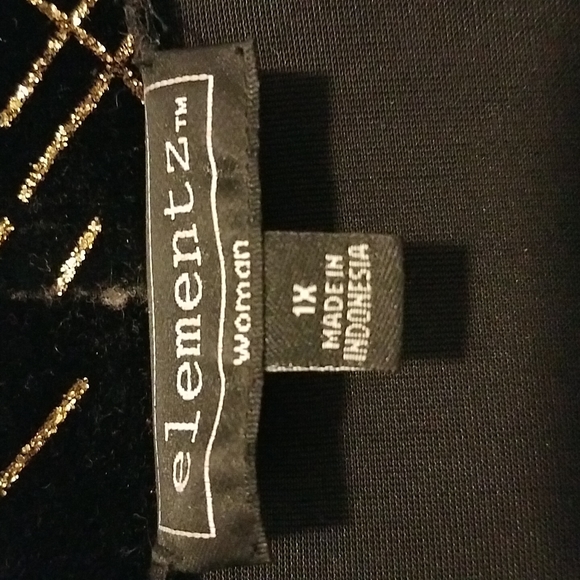 Black and Gold Velvet Jacket with Black Velvet Camisole. 1X - Picture 8 of 10